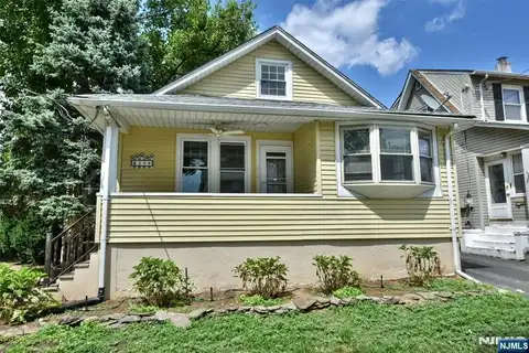 25 Minerva Avenue, Hawthorne, NJ 07506
