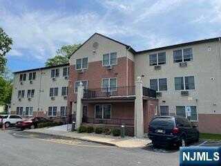 170 N Oraton Parkway 113, East Orange, NJ 07017