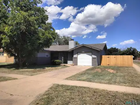 2001 Cameo Street, Clovis, NM 88101