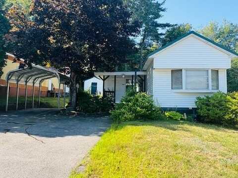 6 Knights Court, Raymond, NH 03077