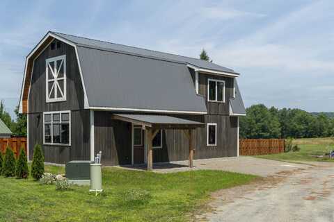 33 Home Acre Street, Morristown, VT 05661