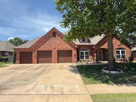 1506 E Concord Place, Broken Arrow, OK 74012