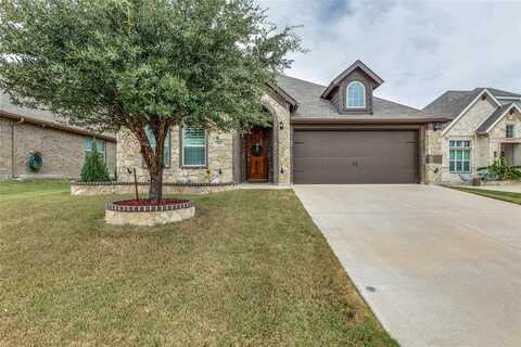 316 Sugar Creek Lane, Saginaw, TX 76131