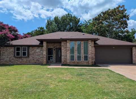1111 Oak Timber Drive, Euless, TX 76039