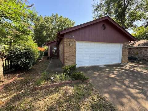 6928 Van Natta Lane, Fort Worth, TX 76112