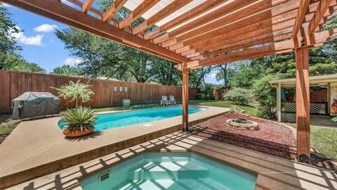 7717 Chasewood Drive, North Richland Hills, TX 76182