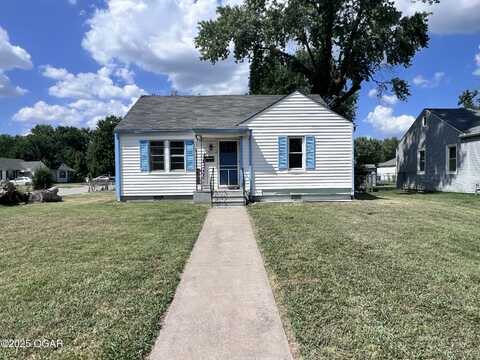 1731 Hillcrest Drive, Carthage, MO 64836