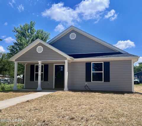 307 McConnell Avenue, Joplin, MO 64801