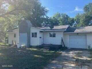 415 W Daugherty Street, Carterville, MO 64835