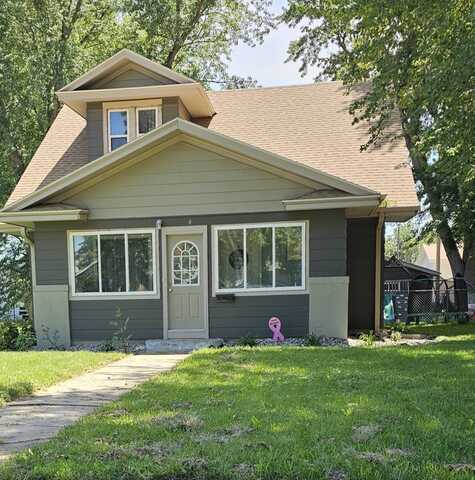 107 E Douglas Street, O'Neill, NE 68763