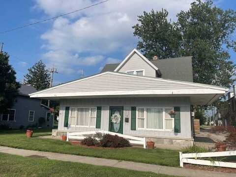 455 S. Main Street, Nappanee, IN 46550