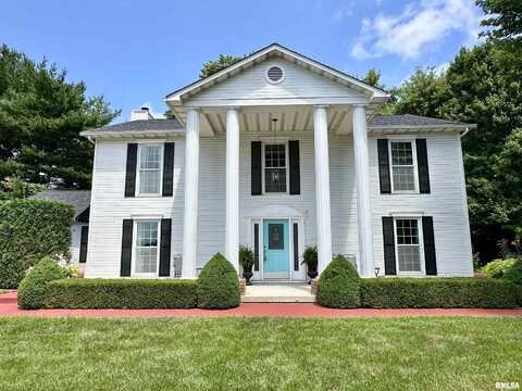 14 NOB HILL Drive, Jacksonville, IL 62650