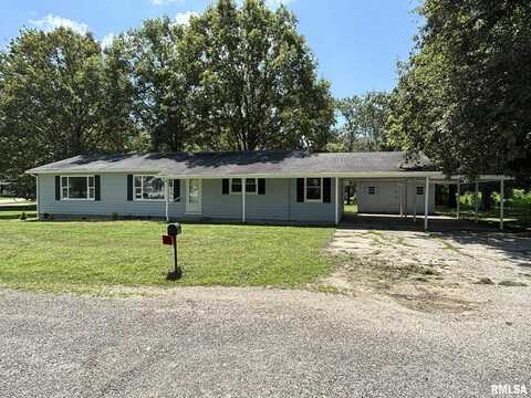 145 HICKORY Grove, Salem, IL 62881
