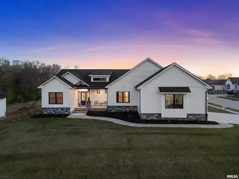 6817 TIMBER Court, Bettendorf, IA 52722