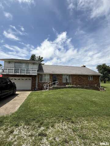 8323 E Briney Road, Ipava, IL 61441
