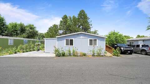 6530 Meyers St, West Richland, WA 99353