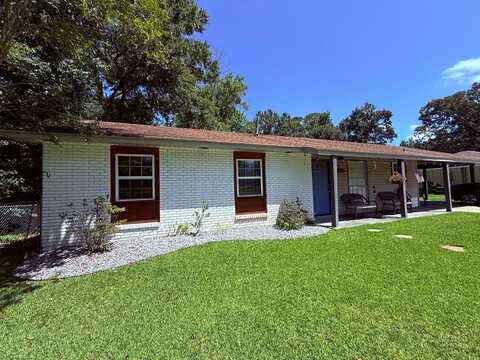 2140 Crestwood Dr, Picayune, MS 39466