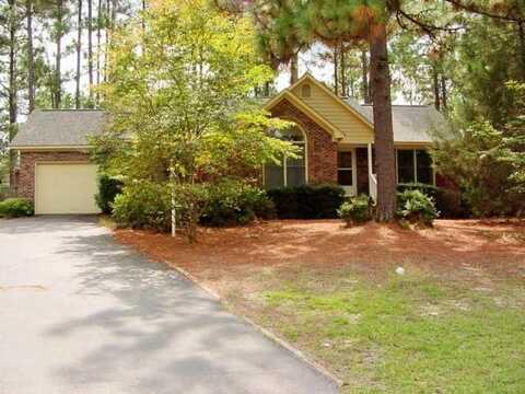 120 Sawmill Road E, Pinehurst, NC 28374