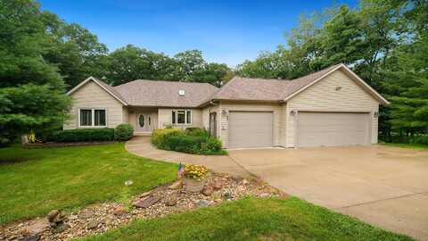 309 Saddlewood, DIXON, IL 61021