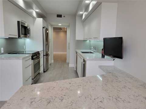 20281 E Country Club Dr., Aventura, FL 33180