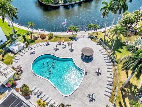 3050 NE 16th Ave, Oakland Park, FL 33334