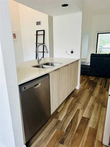 8142 NW 17th Mnr, Plantation, FL 33322