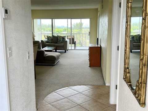 3000 N Palm Aire Dr, Pompano Beach, FL 33069
