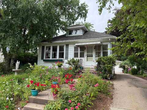 1947 OREGON Street, OSHKOSH, WI 54902
