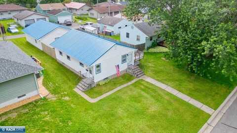 317 7th Ave N, Biwabik, MN 55708