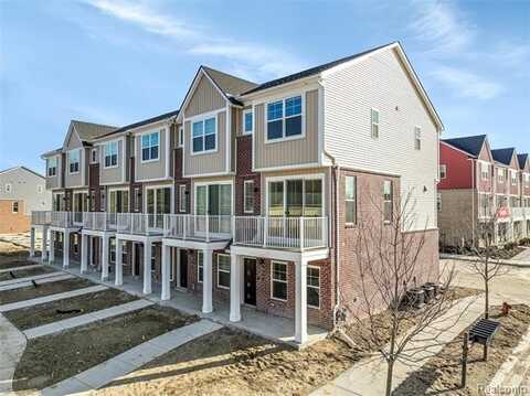 30009 Center Street, Bloomfield Hills, MI 48165