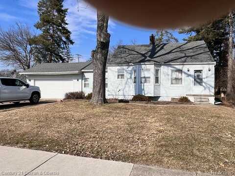 31652 5 Mile Road, Livonia, MI 48154