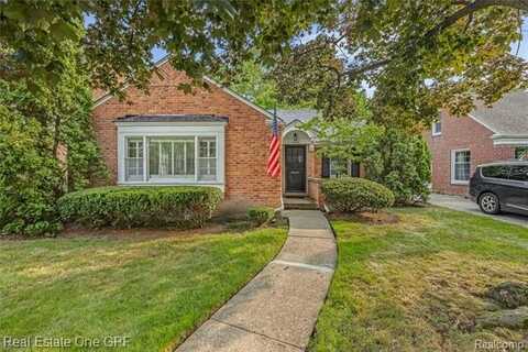 438 Colonial Court, Grosse Pointe Farms, MI 48236