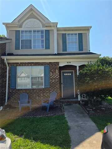 620 S Lake Circle, Chesapeake, VA 23322
