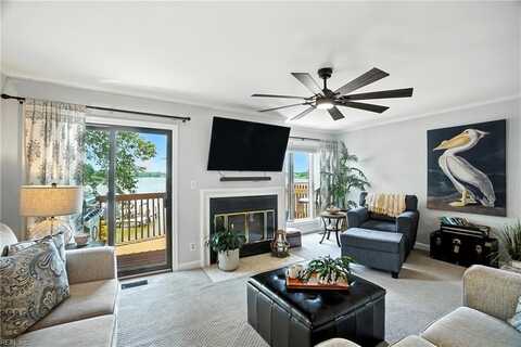 38 Sandie Point Lane, Portsmouth, VA 23701