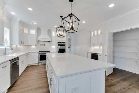 1359 Rockbridge Avenue, Norfolk, VA 23508
