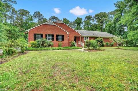 8 Pinckney Lane, Poquoson, VA 23662