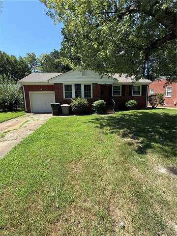 10 Fox Grove Drive, Hampton, VA 23664
