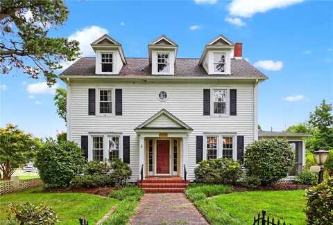 24197 Mary Street, Parksley, VA 23421