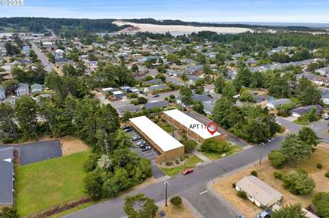 1260 10TH ST, Florence, OR 97439