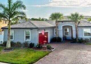 7352 NW Greenspring Street, Port Saint Lucie, FL 34987