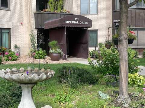 111 Imperial Drive W, West Saint Paul, MN 55118