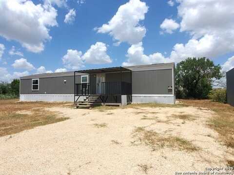 9990 Crow Lane, Adkins, TX 78101