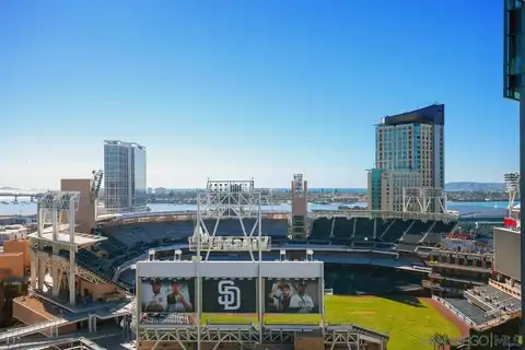 321 10th Ave unit: 1706, San Diego, CA 92101