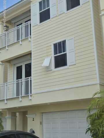 870 Vignoles Avenue NE, Palm Bay, FL 32905