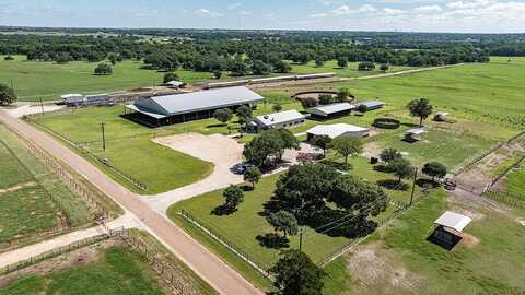 1119 Wolters Road, Schulenburg, TX 78956