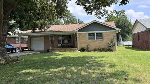 348 S Derby Ave, Derby, KS 67037