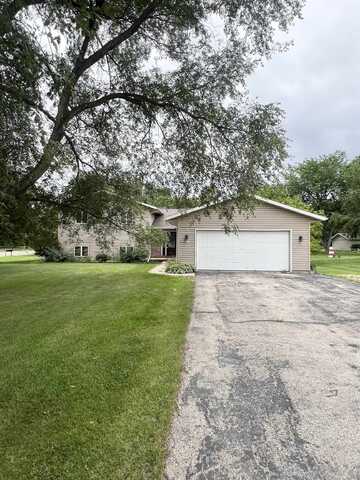 106 Niehoff Drive, Fall River, WI 53932