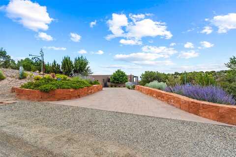 87 Avenida De Las Casas, Santa Fe, NM 87506