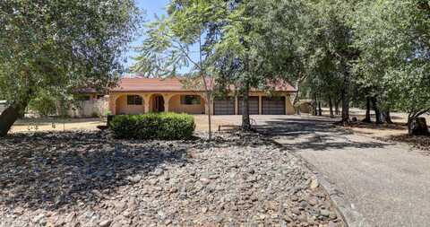 13074 Fernie Way, Redding, CA 96003