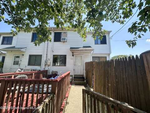 699 Elbe Avenue, Staten Island, NY 10304